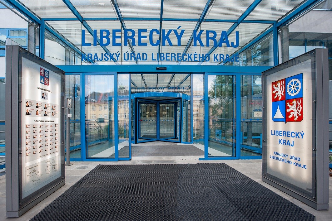 Logo Libereckého kraje bude svítit žlutě: Začíná Týden vzdělávání a pracovních příležitostí EDUCA WEEK 2023