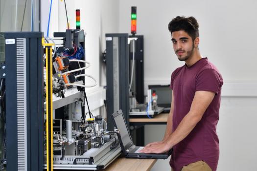 ŠKOLY - ŠKODA AUTO 942