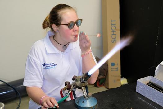 B1 - SŠ řemesel a služeb JBC 1011