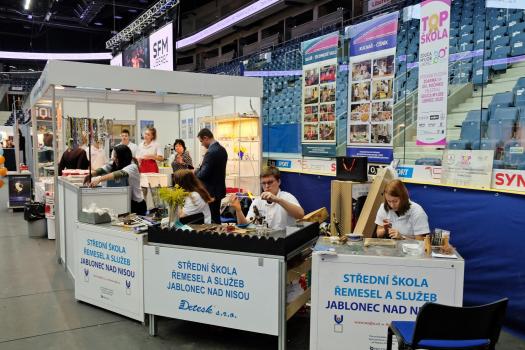 B1 - SŠ řemesel a služeb JBC 1013