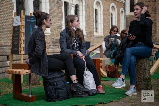 školy - kateřinky dřevo 1044